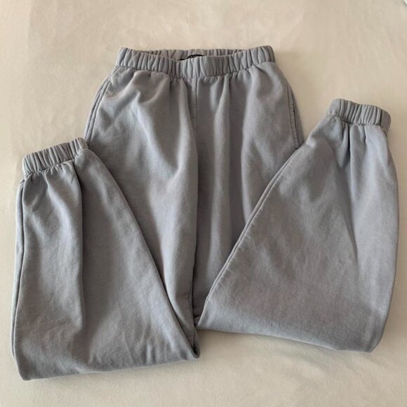 Brandy Melville - PERIWINKLE ROSA SWEATPANTS - Picture 5 of 5